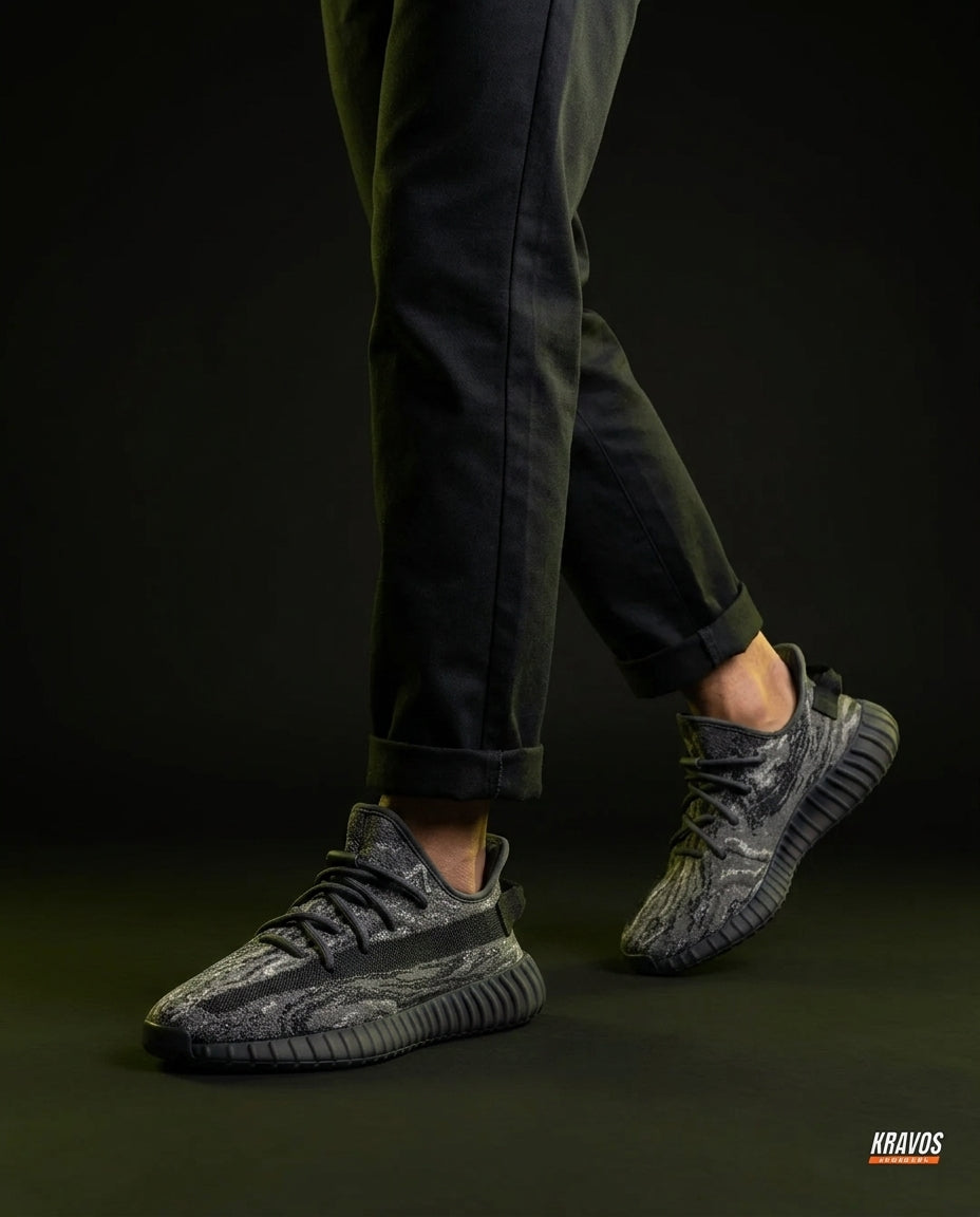 AD 350 Knit Speckled Sneaker Grey Black