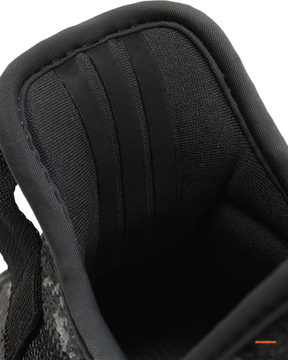 AD 350 Knit Speckled Sneaker