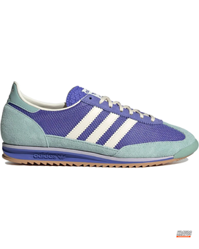 AD 72 Mesh Suede Gum-Sole Runner