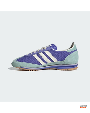 AD 72 Mesh Suede Gum-Sole Runner