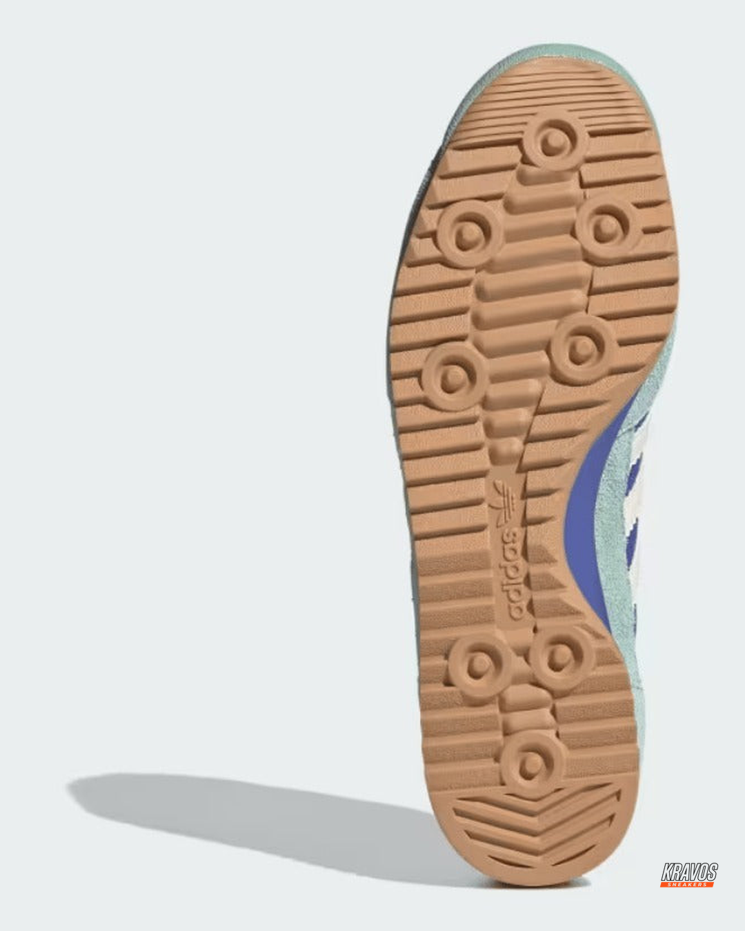 AD 72 Mesh Suede Gum-Sole Runner