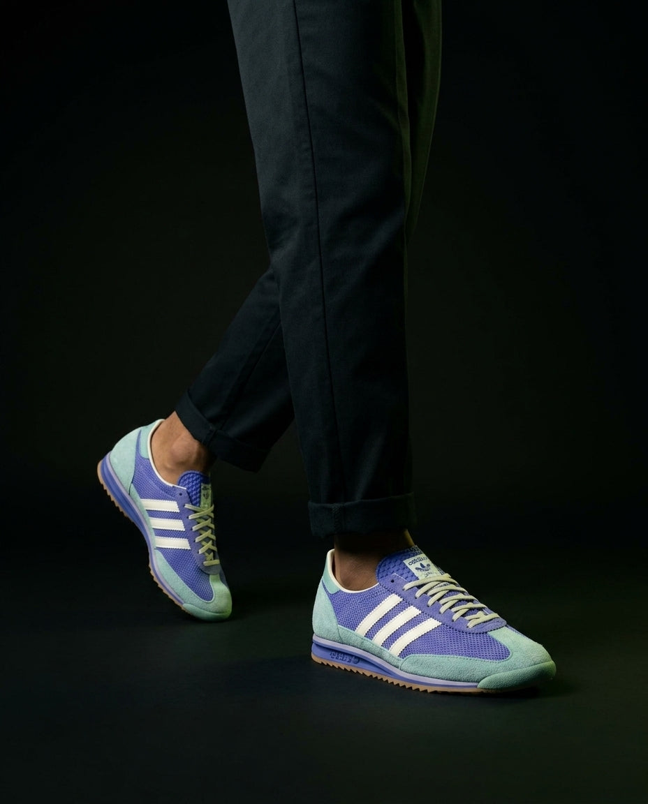 AD 72 Mesh Suede Gum-Sole Runner