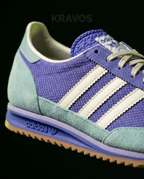 AD 72 Mesh Suede Gum-Sole Runner