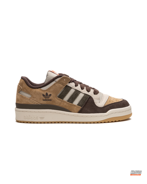 AD 84 Suede Panelled Court Trainer