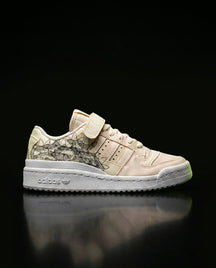 AD 84 Suede Strap Court Trainer Cream White