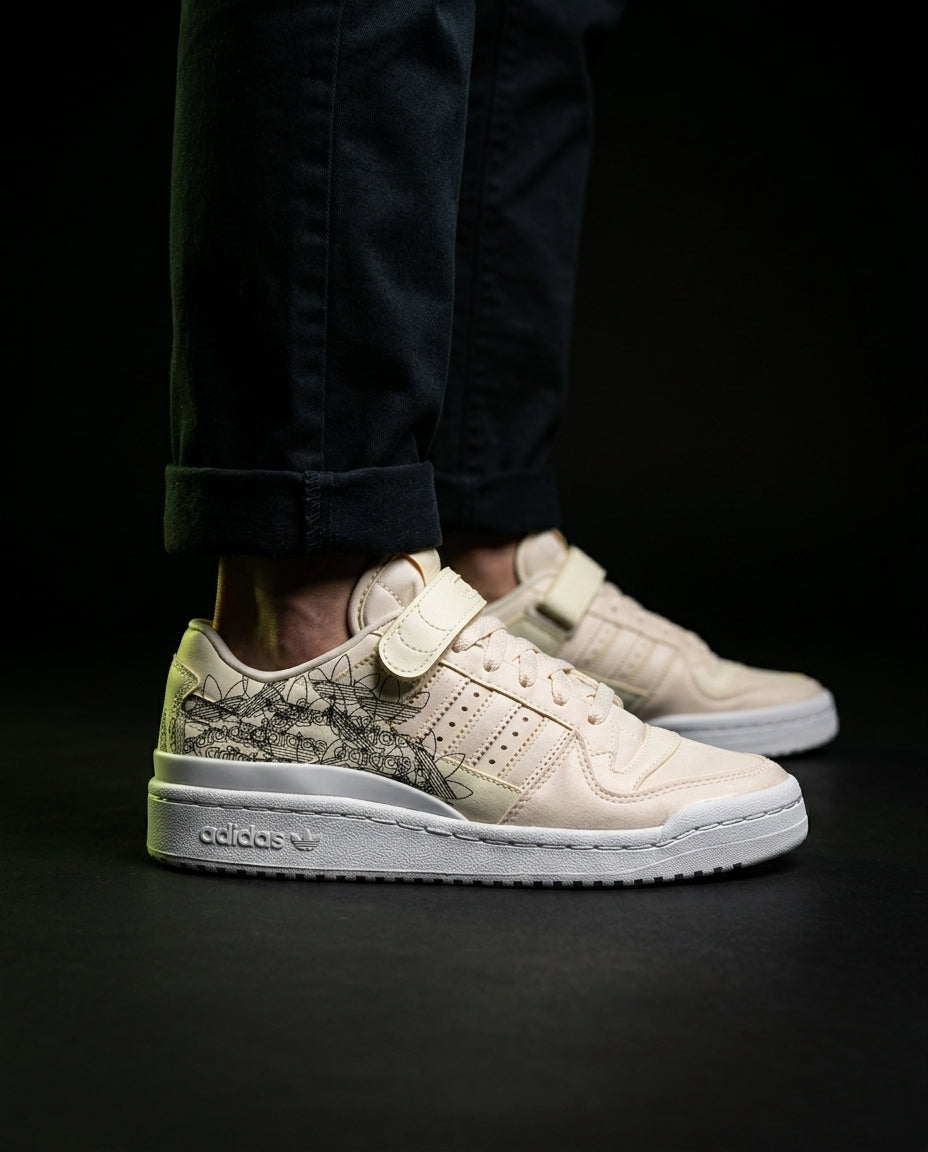 AD 84 Suede Strap Court Trainer