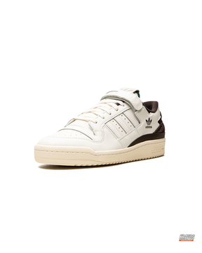 AD 84 Suede Strap Court Trainer