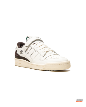 AD 84 Suede Strap Court Trainer