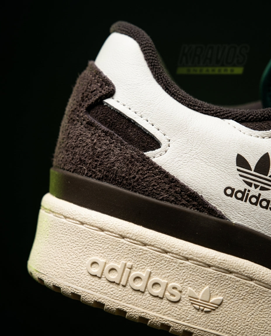 AD 84 Suede Strap Court Trainer
