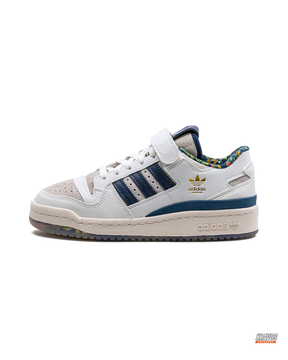 AD 84 Suede Strap Court Trainer