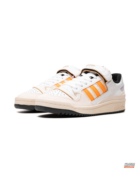 AD 84 Suede Strap Court Trainer