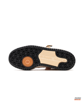 AD 84 Suede Strap Court Trainer