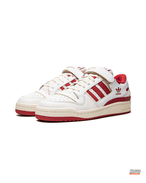 AD 84 Suede Strap Court Trainer
