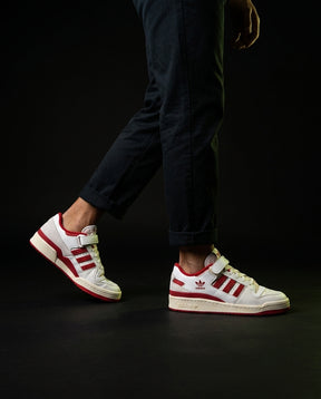 AD 84 Suede Strap Court Trainer White Red