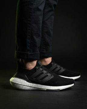 AD Knit Cage-Overlay Running Trainer