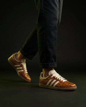 AD Leather Crochet-Tongue Terrace Trainer