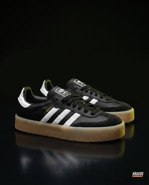 Black White Gum