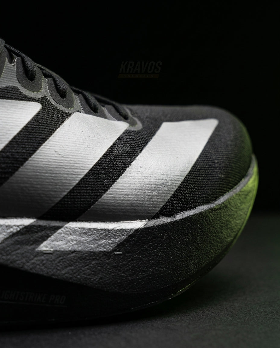 AD Mesh Featherweight Racing Runner Triple Black