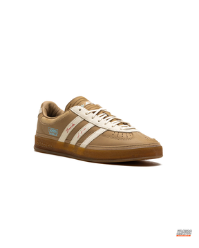 AD Nubuck Gum-Sole Terrace Trainer