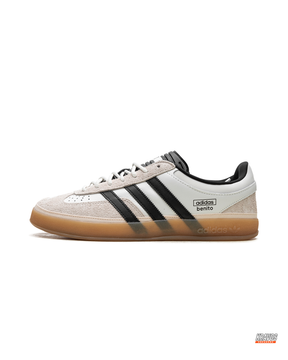 AD Suede Gum-Sole Handball Trainer