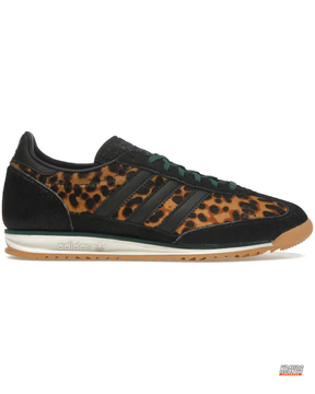 AD Suede Gum-Sole Retro Runner