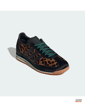 AD Suede Gum-Sole Retro Runner