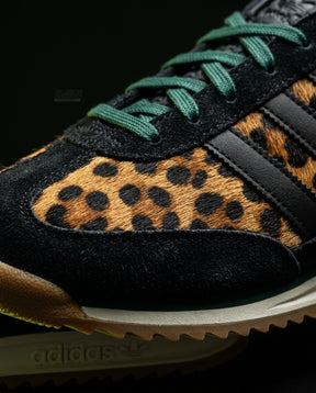 AD Suede Gum-Sole Retro Runner Leopard Black