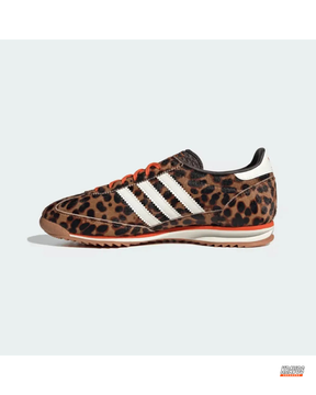 AD Suede Gum-Sole Retro Runner