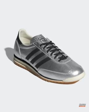 AD Suede Gum-Sole Retro Runner