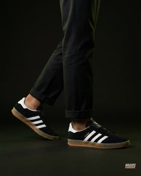 AD Suede Gum-Sole Terrace Trainer Mixed 1 Black White Gum