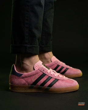AD Suede Gum-Sole Terrace Trainer Red Pink Black Gum