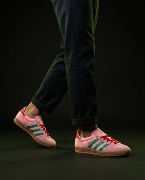AD Suede Gum-Sole Terrace Trainer Mixed 1 Pink Green Gum