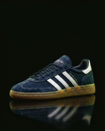 AD Suede Wraparound Toe Trainer Navy White Gum