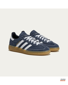 AD Suede Wraparound Toe Trainer