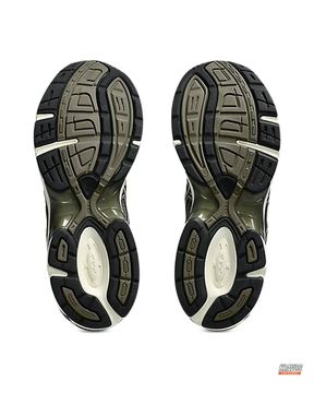 ASC 1130 Mesh Layered Retro Runner