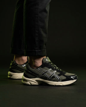 ASC 1130 Mesh Layered Retro Runner
