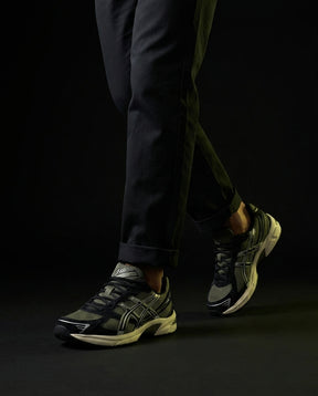 ASC 1130 Mesh Layered Retro Runner