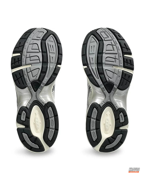 ASC 1130 Mesh Layered Retro Runner