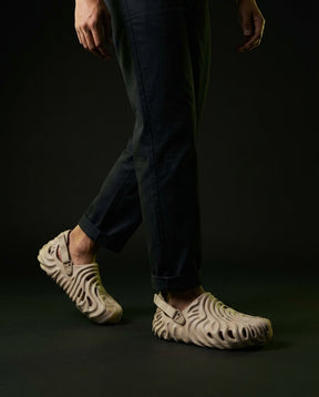 CRC Textured Wave Sling-Back Clog
