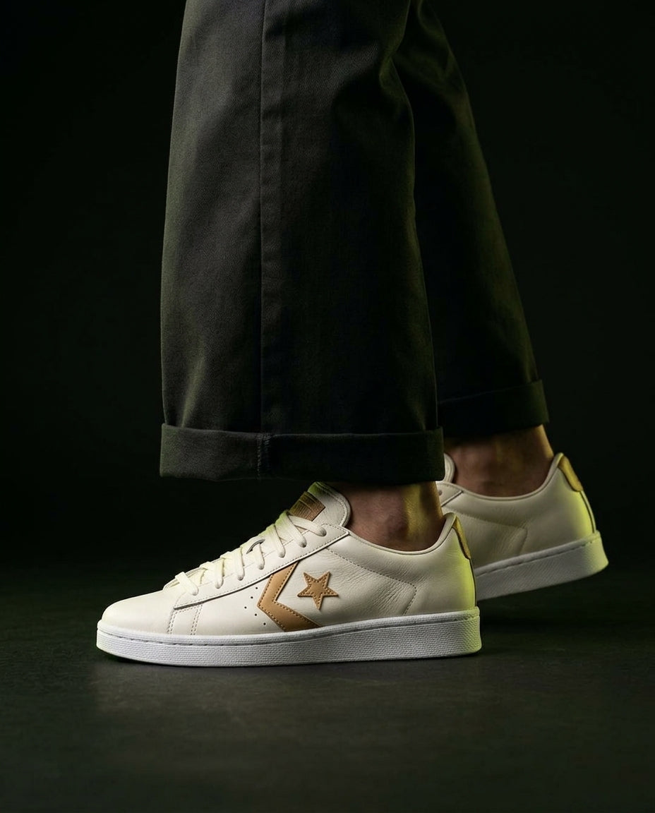 CVS Leather Star-Chevron Court Trainer