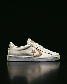 CVS Leather Star-Chevron Court Trainer