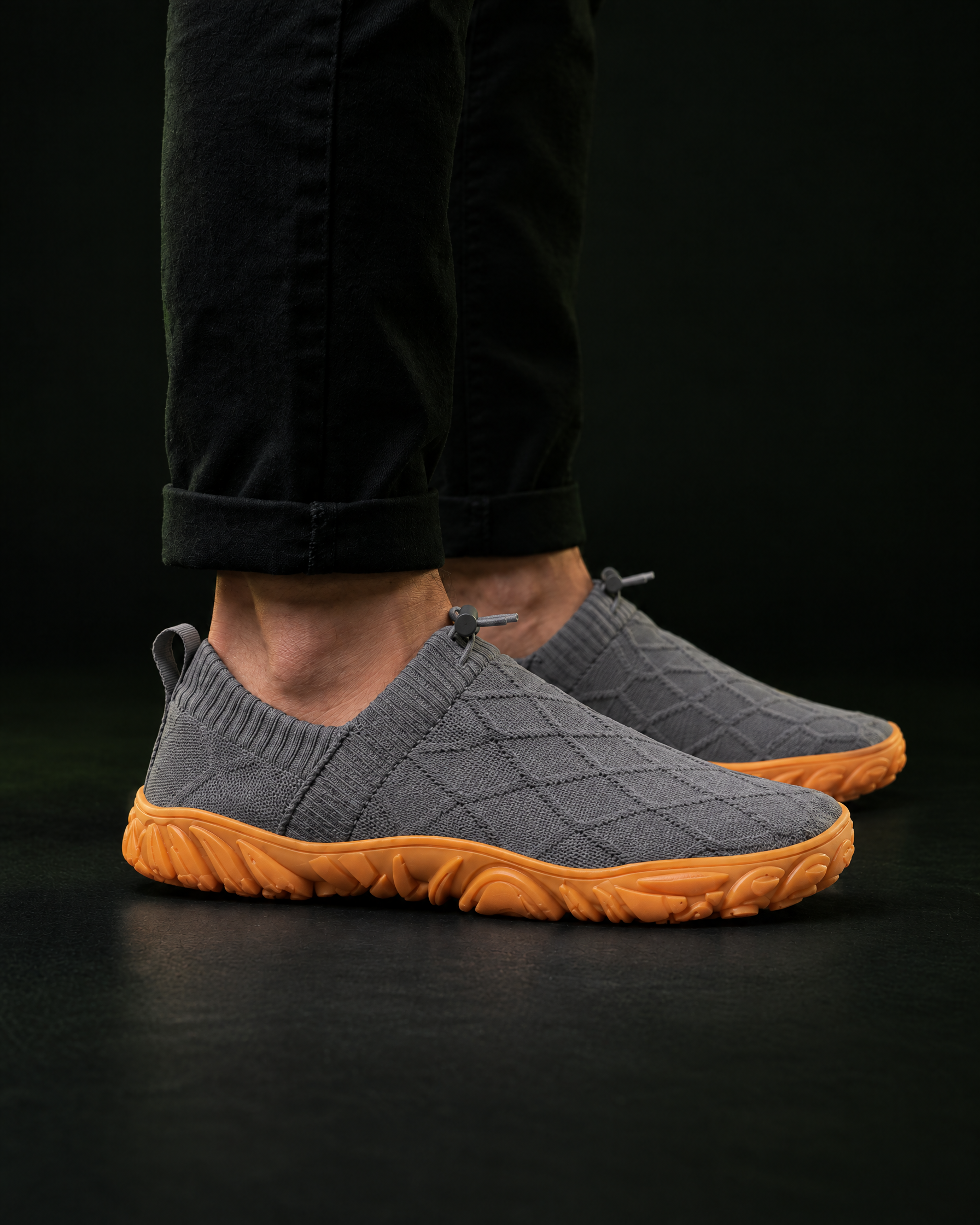 Kravos FlowKnit — Grey / Gum — 01-side-profile
