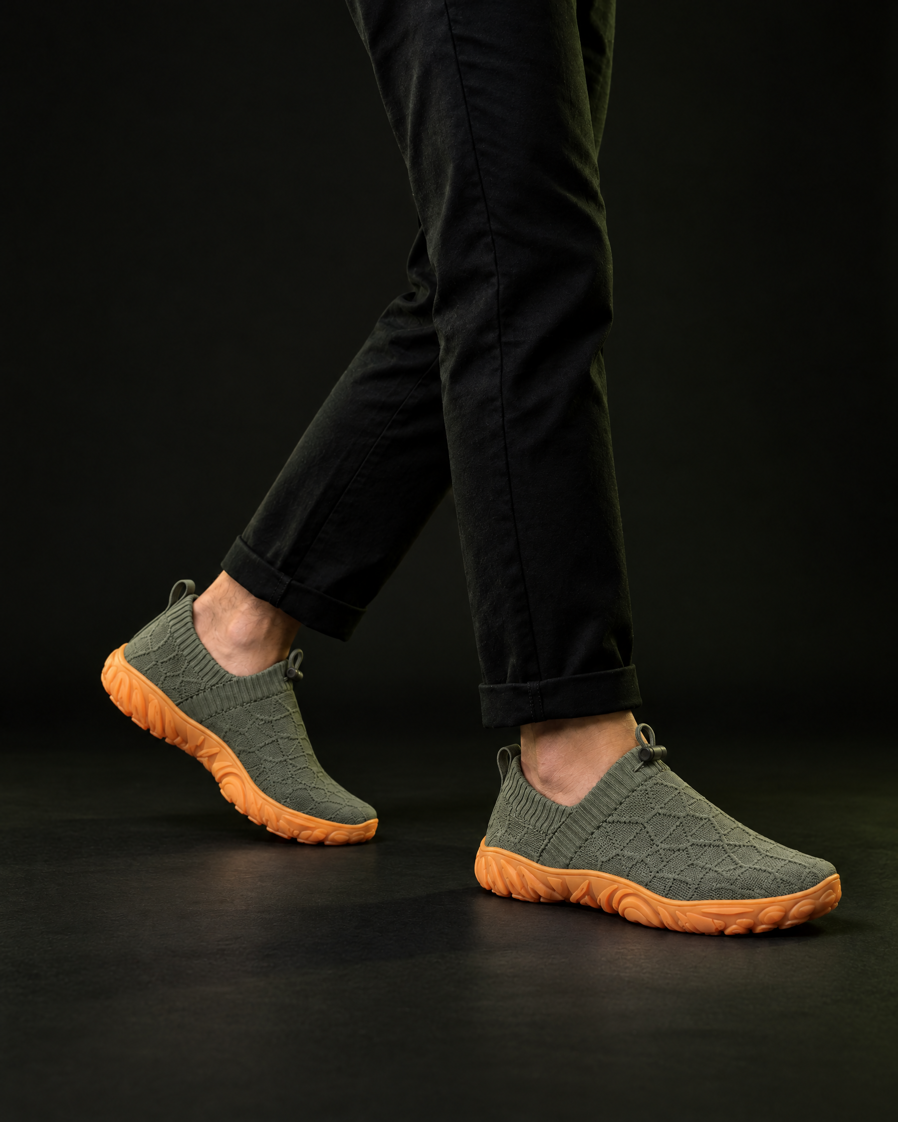 Kravos FlowKnit — Olive / Gum — 03-walking-motion