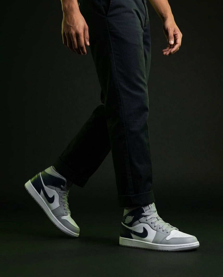 JDN Leather Panelled Wings Mid Trainer