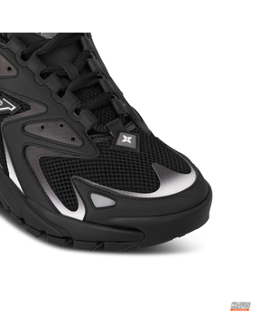 LV Mesh Lugged-Sole Trail Runner