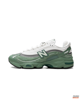 NB 1000 Mesh Layered Runner
