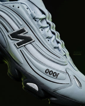 NB 1000 Mesh Layered Runner Grey Black