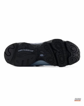 NB 1000 Mesh Layered Runner