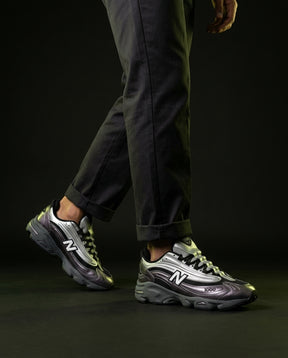 NB 1000 Mesh Layered Runner Grey Silver Black