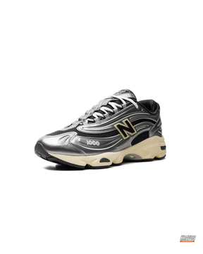 NB 1000 Mesh Layered Runner